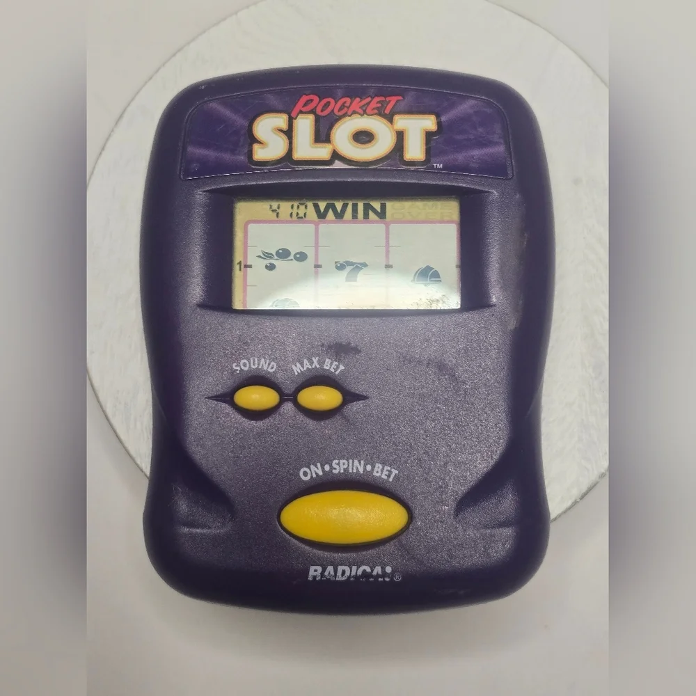 Vintage 1997 Radica Pocket Slot Electronic Handheld Game TESTED [ Read Details ]